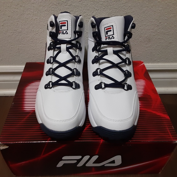 Fila - Picture 2 of 4
